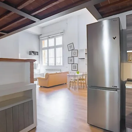 Loft P.ta Pispini: Near Piazza Del Campo W/parking Apartment Siena