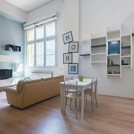 Loft P.ta Pispini: Near Piazza Del Campo W/parking Apartment